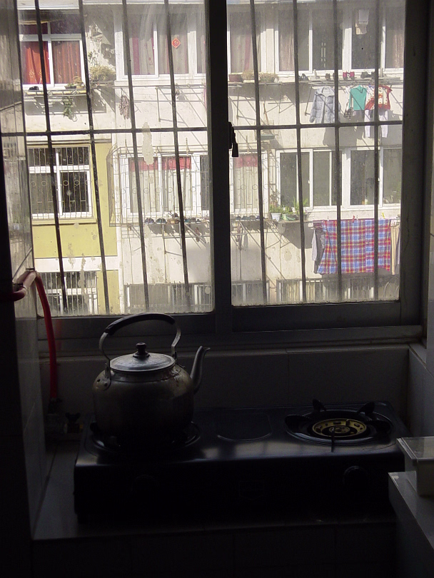 Apt_2005-010