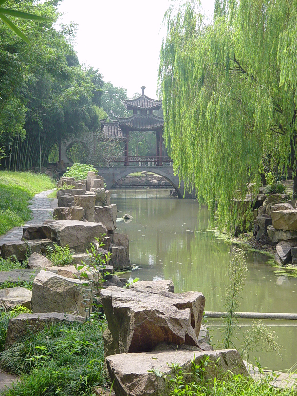 Caishi_Aug_2004-001