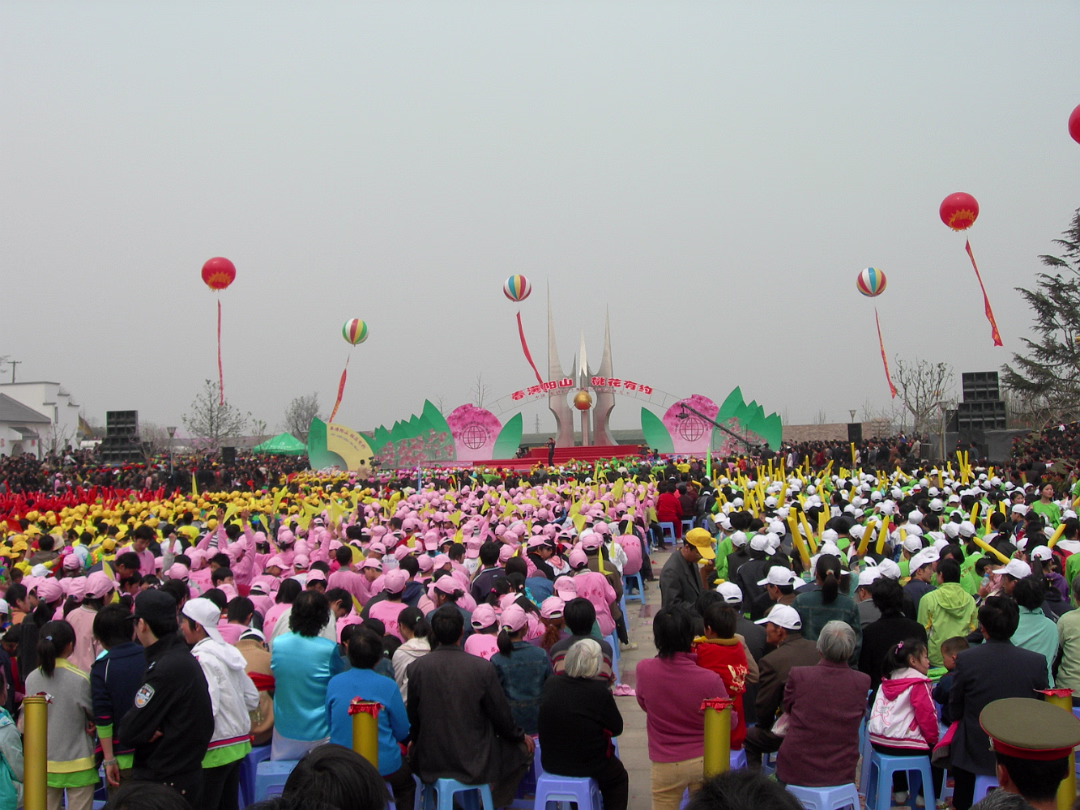 Peach-Festival-03