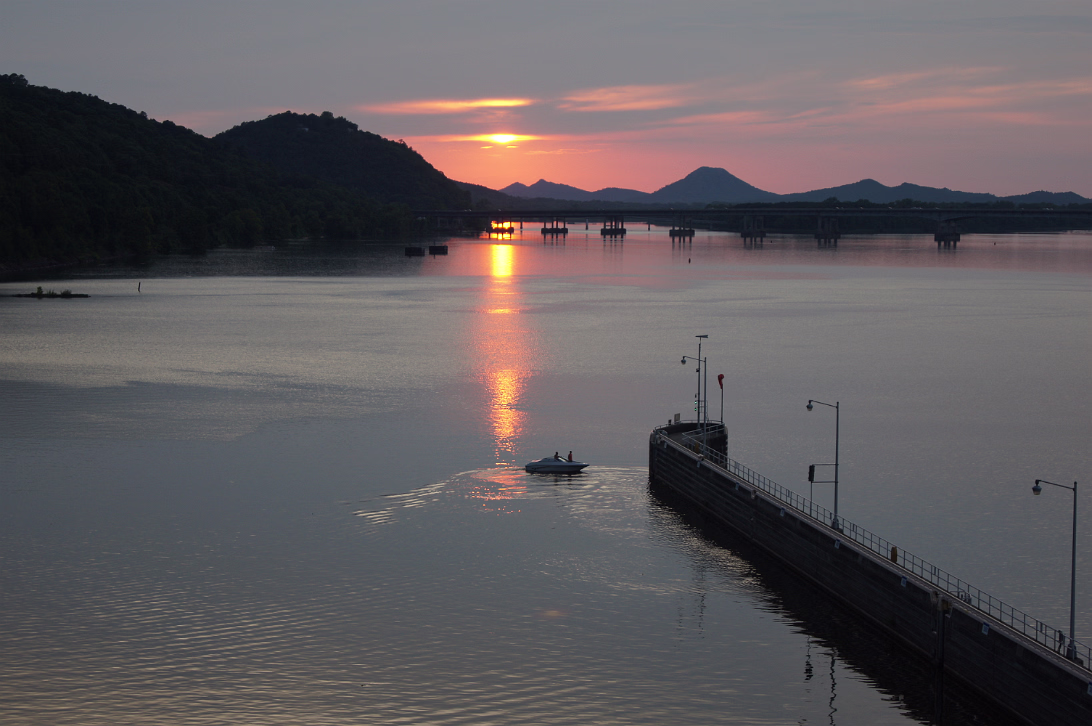 Big_Dam_Bridge-007