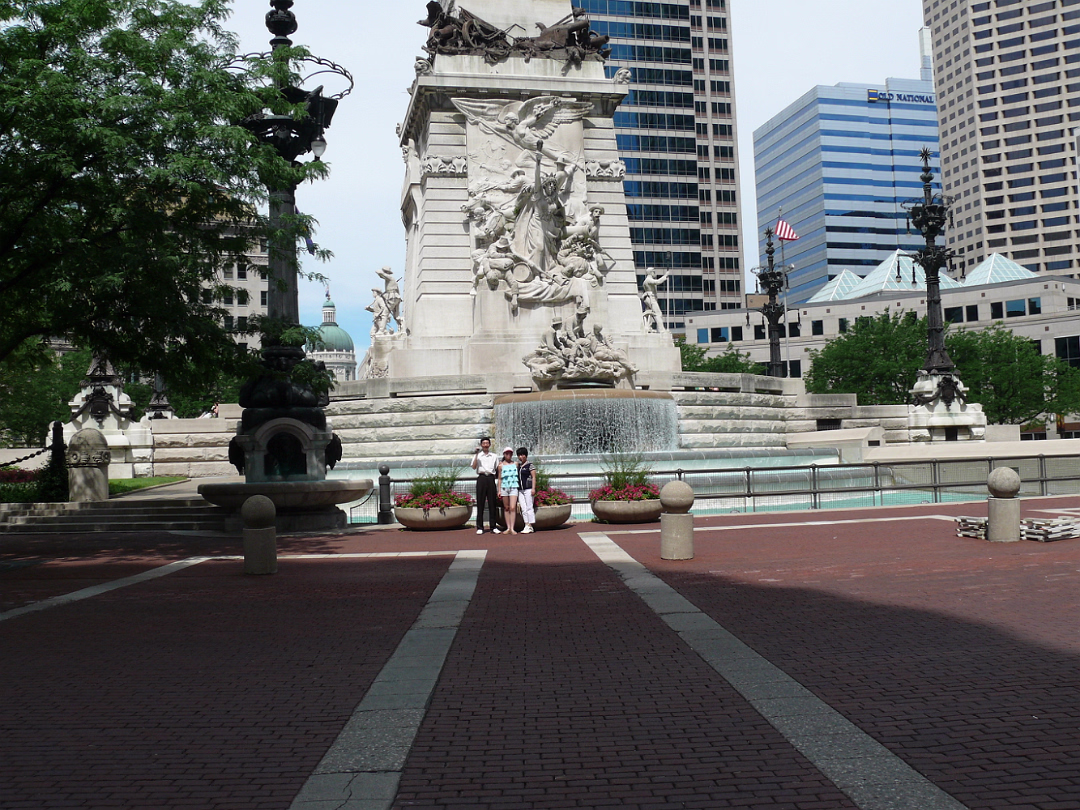 Downtown_Indy_June_2009-007