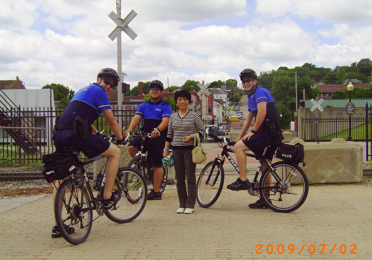 Hanibal Trip 2009 Hanibal Trip 2009 Hanhan's Parents Go To Hannibal.